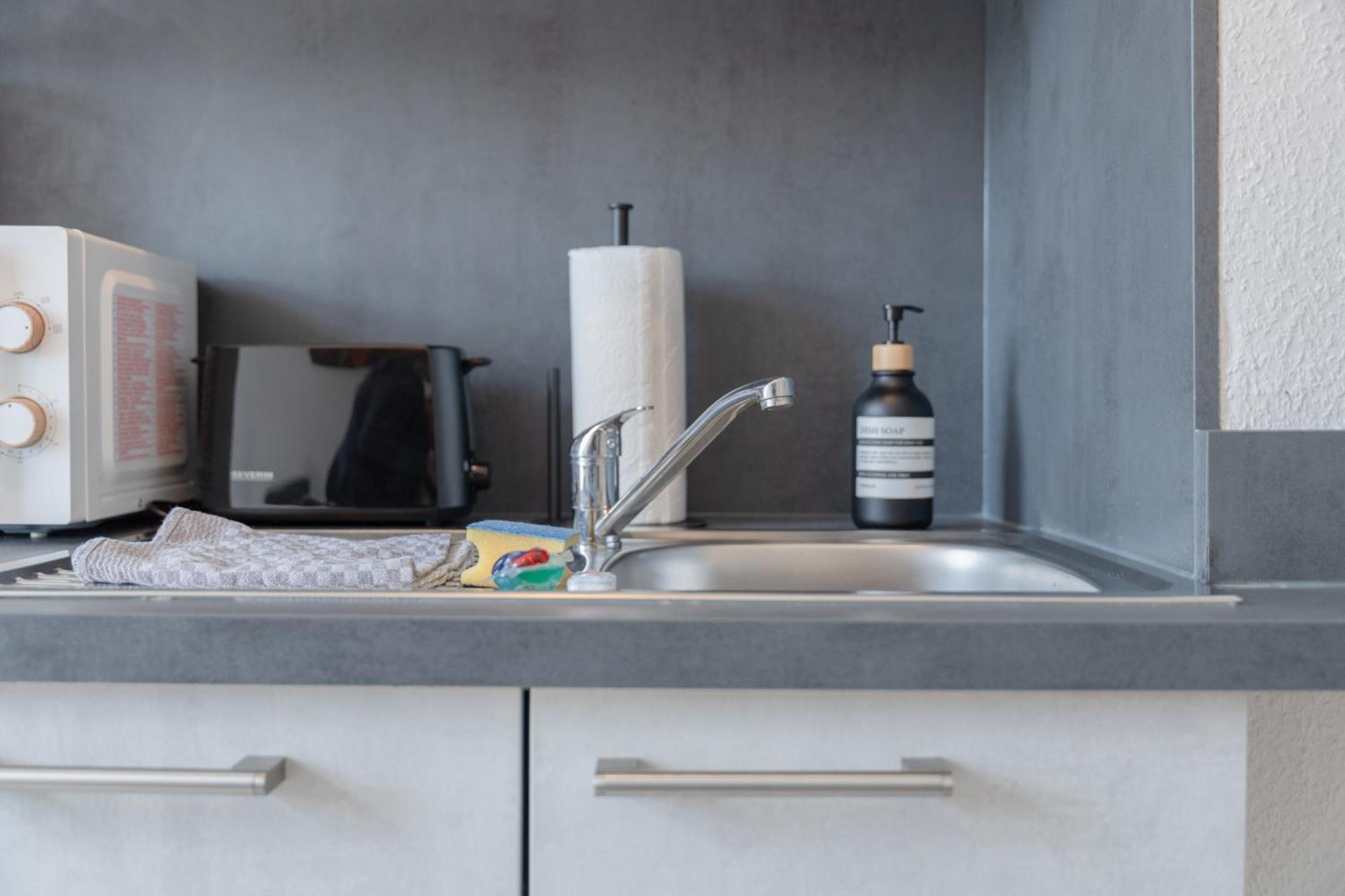 Modernes Apartment In Top Lage Komfortabel Eingerichtet Mit Arbeitsplatz Und Kueche - Geibelsuite ฮันโนเวอร์ ภายนอก รูปภาพ